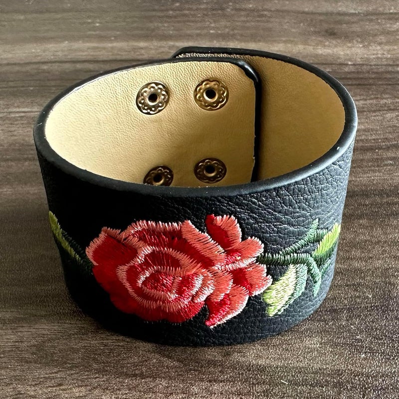 Fusamk Punk Rock Flower Print Pattern Wristband Wide Leather Cuff Bracelet - Image 2